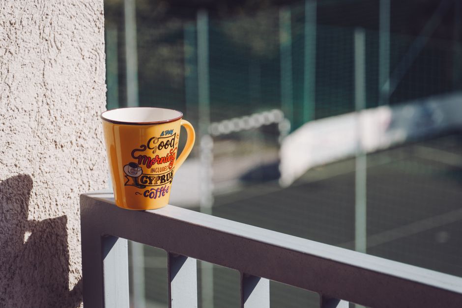 coffee mug lifestyle photo 1