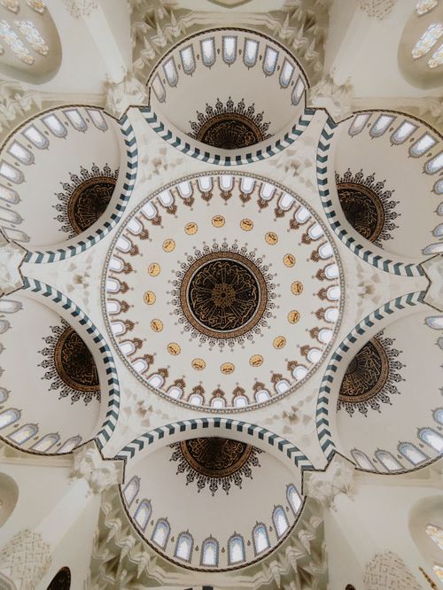 Free Stunning interior of Melike Hatun Mosque, showcasing intricate Islamic art and architecture. Stock Photo