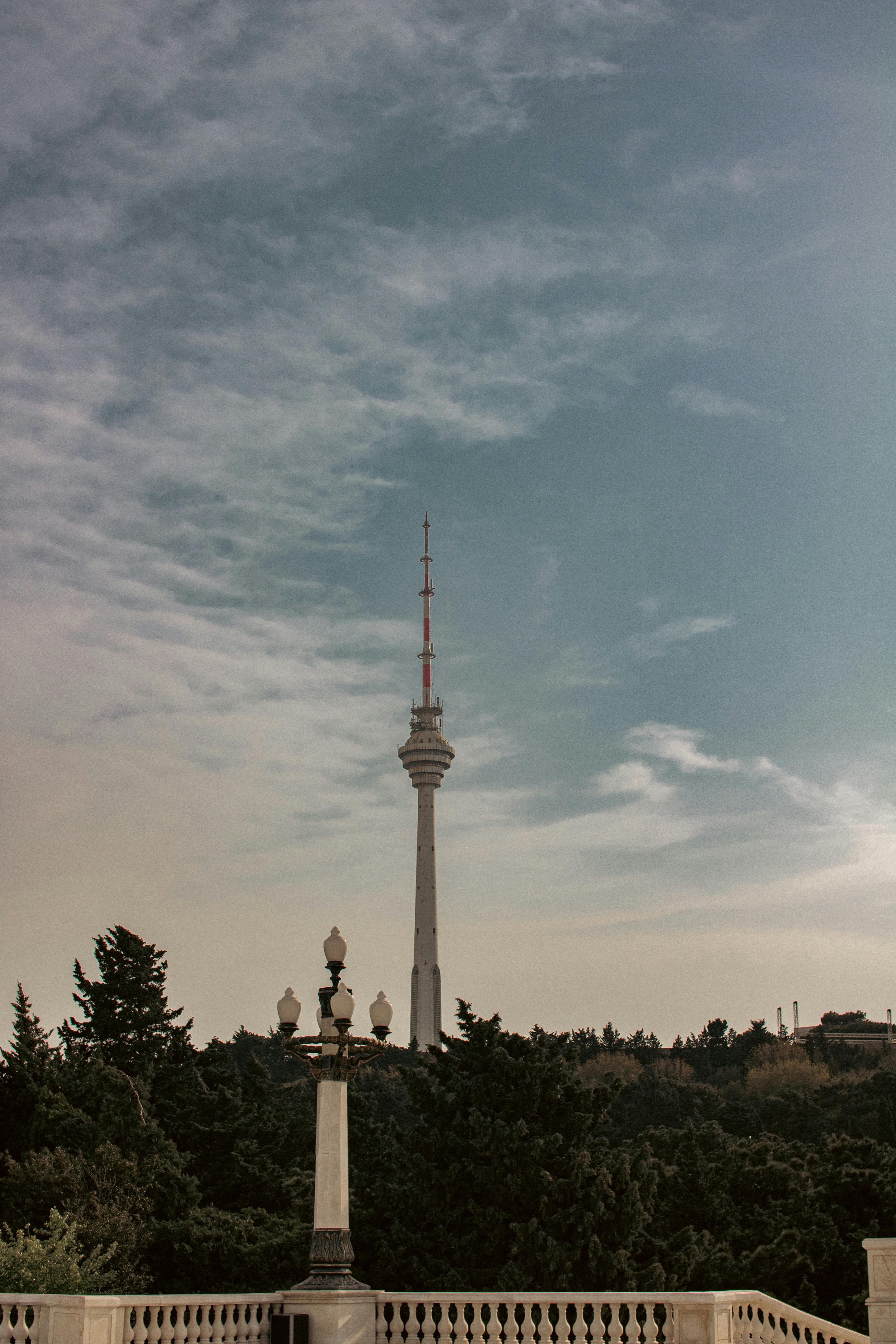 İçerişehir'in surları, Flame Towers'ın ateşi
