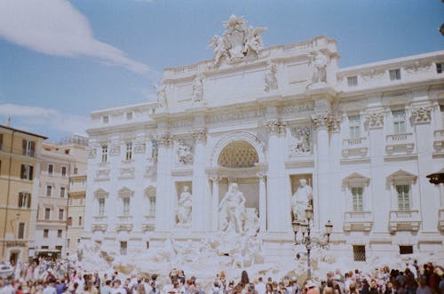 Darmowe zdjęcie z galerii z budynek, fontanna di trevi, lokalne zabytki