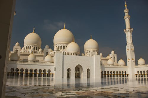 Sheikh Zayed Grand Mosque at Dusk 