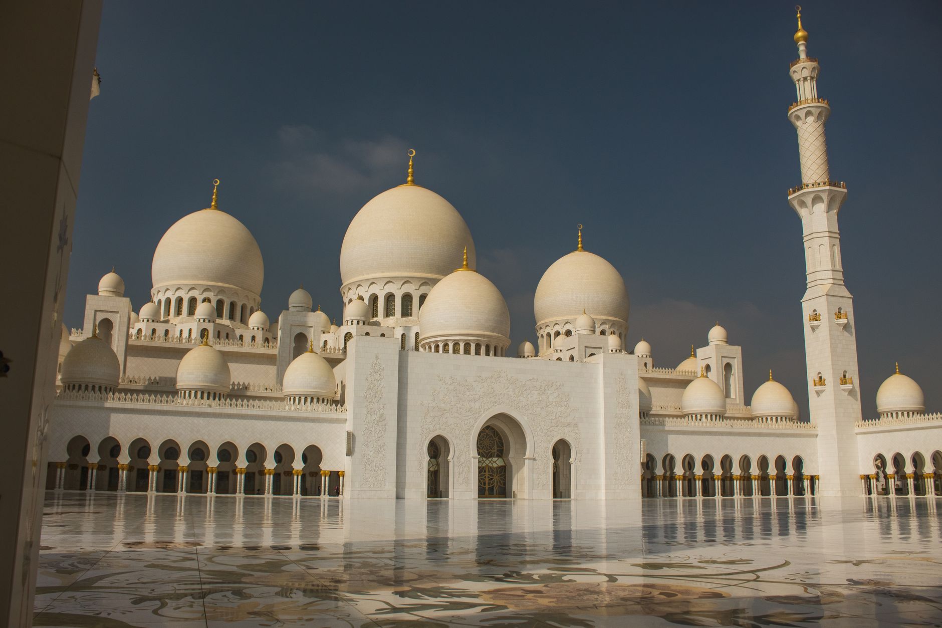 Abu Dhabi photo 5