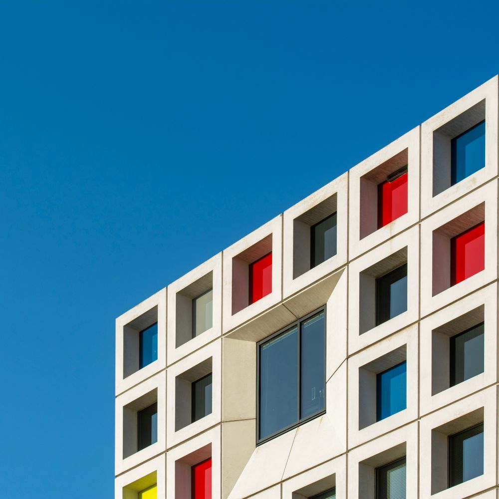 St Ives — student move with boxes and a van