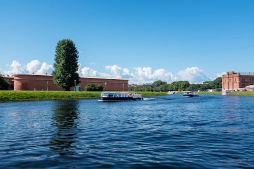 Ingyenes stockfotó csatorna kronverksky, csónakok, épületek témában