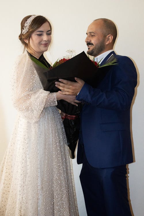 Foto profissional grátis de casal jovem, festa de casamento, fotografia de casamento