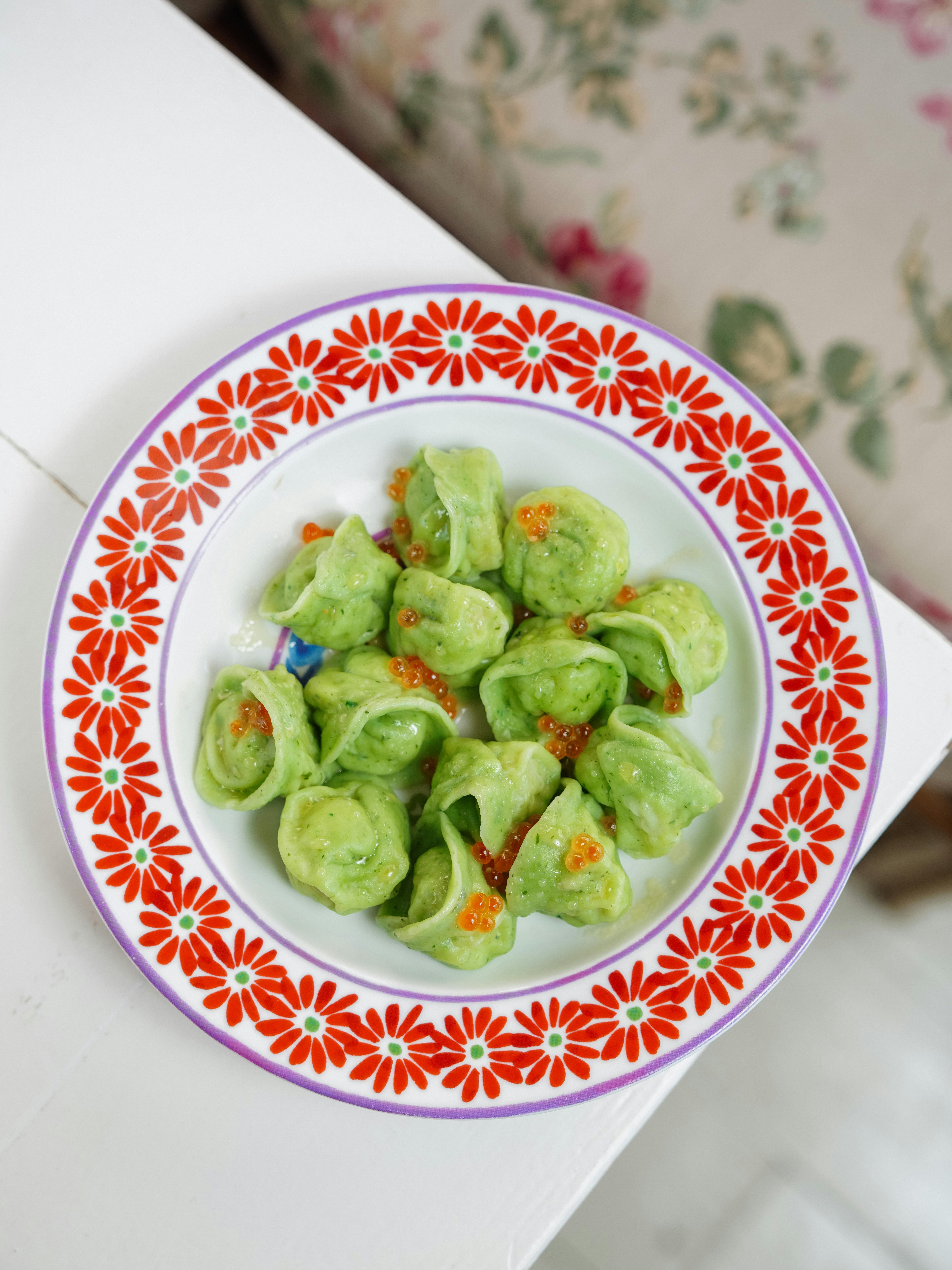 Top View of Green Dumplings on the Plate · Free Stock Photo
