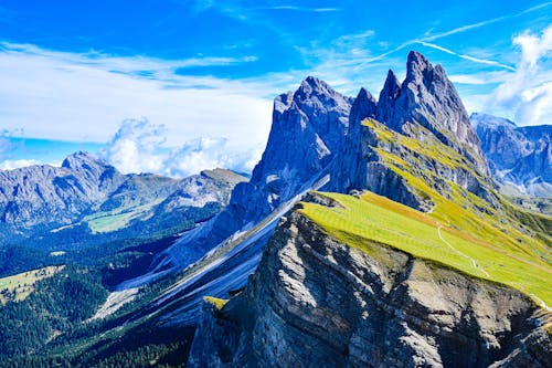 dağlar, dik, dolomit dağları içeren Ücretsiz stok fotoğraf