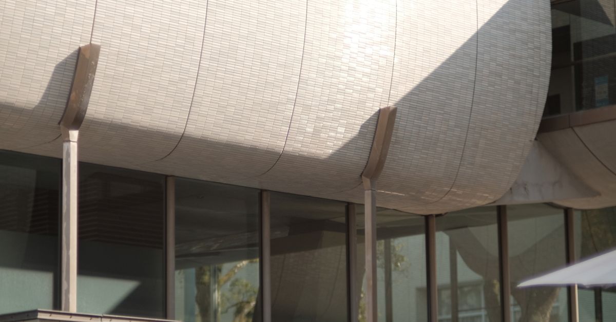 Moder Building Wall · Free Stock Photo