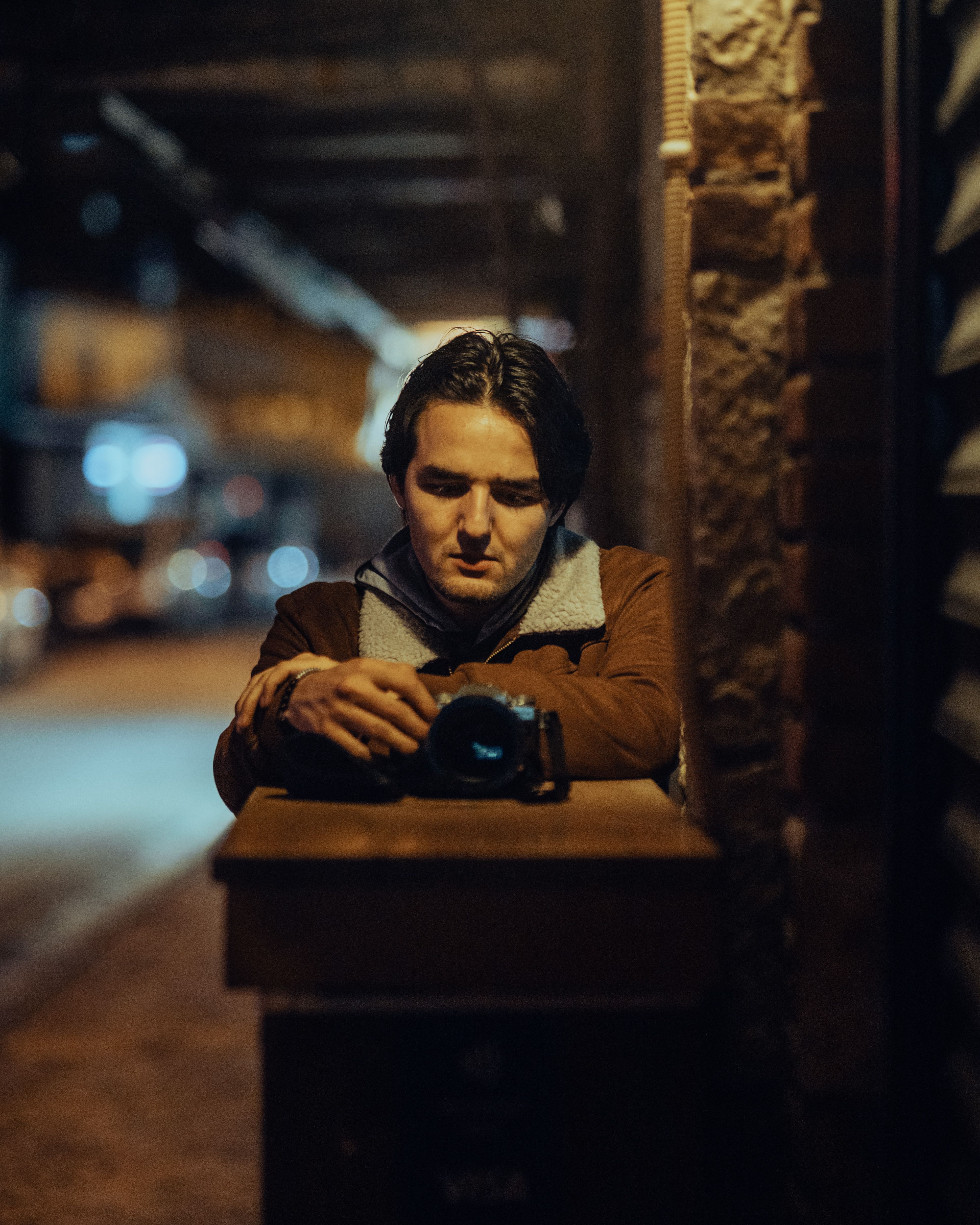 Reading animal behavior before you raise the camera — a simple field routine before the shutter clicks