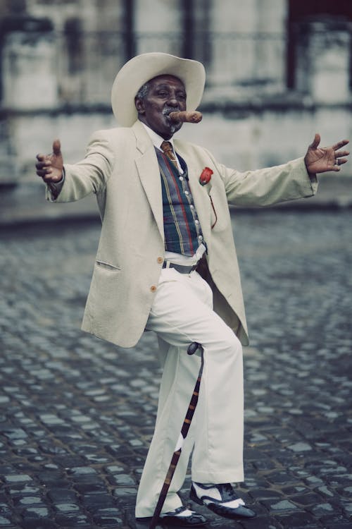 Gratis stockfoto met Afro-Amerikaanse man, dansen, hoed