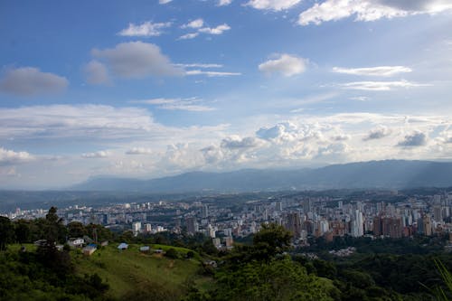 arquitectura。城, 云天空, 在云下 的 免费素材图片