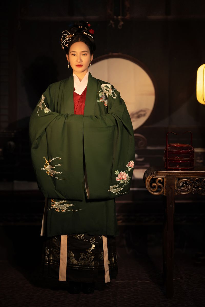 Hanfu dress styled with traditional accessories and florals