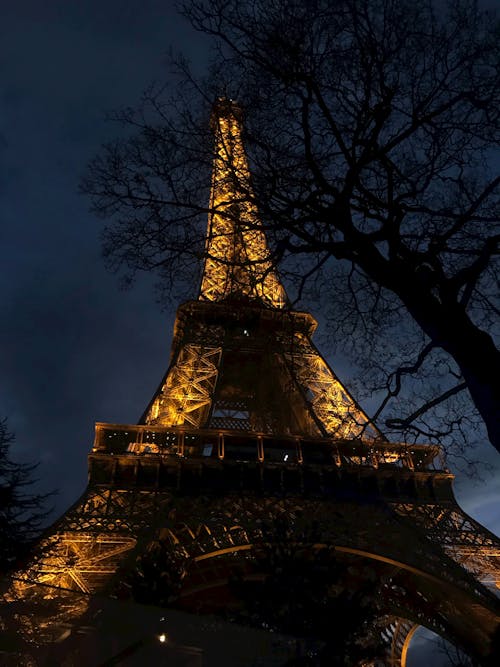 Ingyenes stockfotó alacsony szögű felvétel, Eiffel-torony, építészet témában Stockfotó