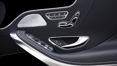 Buttons on Door in Mercedes-Benz SL500