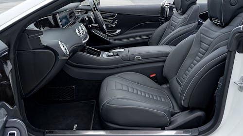 Interior of Mercedes-Benz SL500