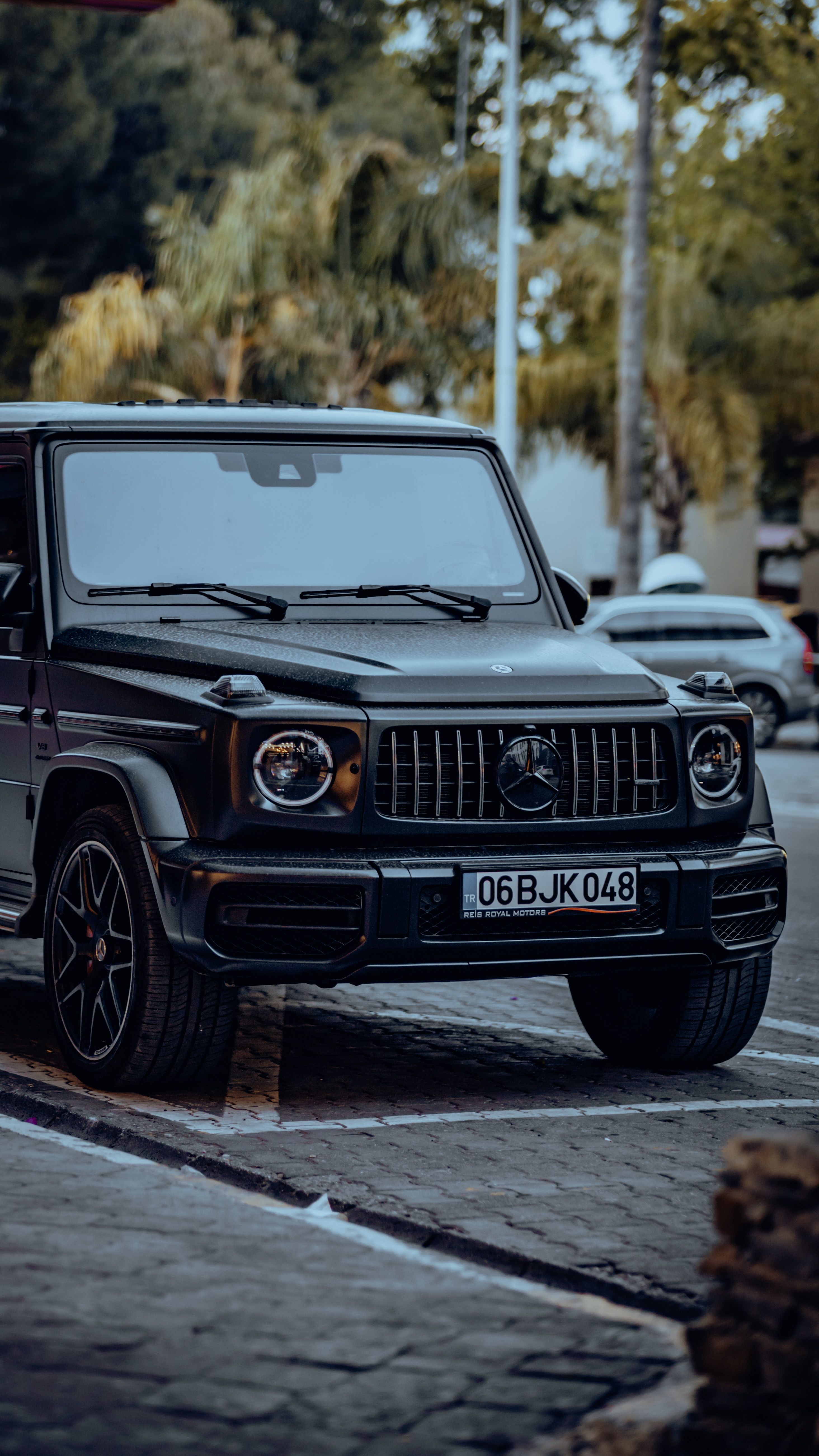 Black Mercedes Benz G-Class · Free Stock Photo