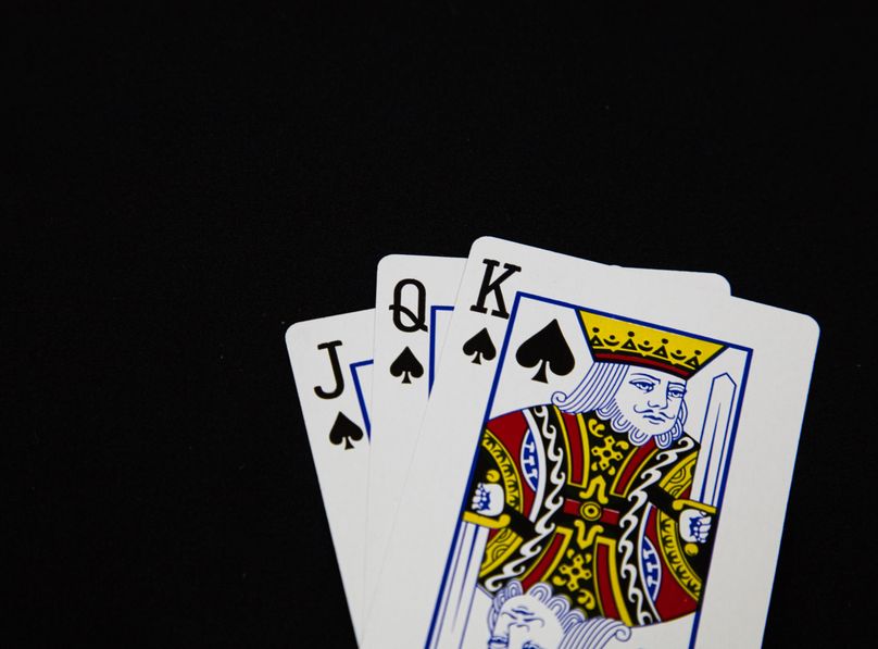 Online Casino: Spielautomaten und Live-Spiele im Überblick