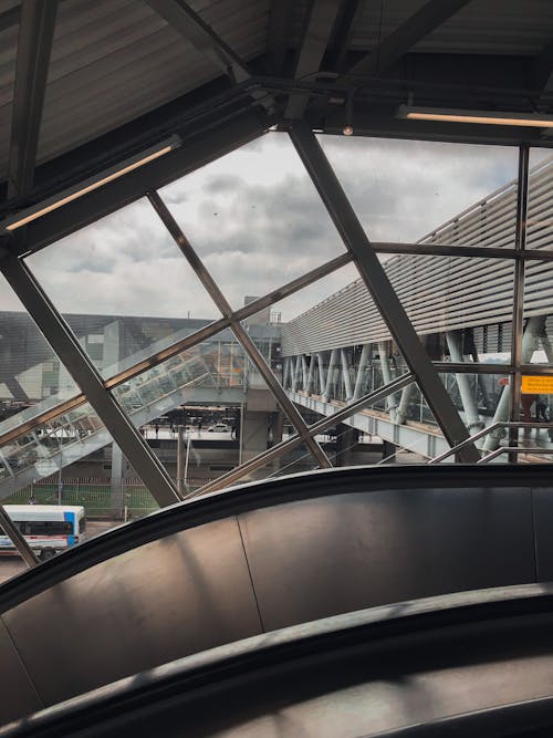 dikey atış, istasyon, modern içeren Ücretsiz stok fotoğraf