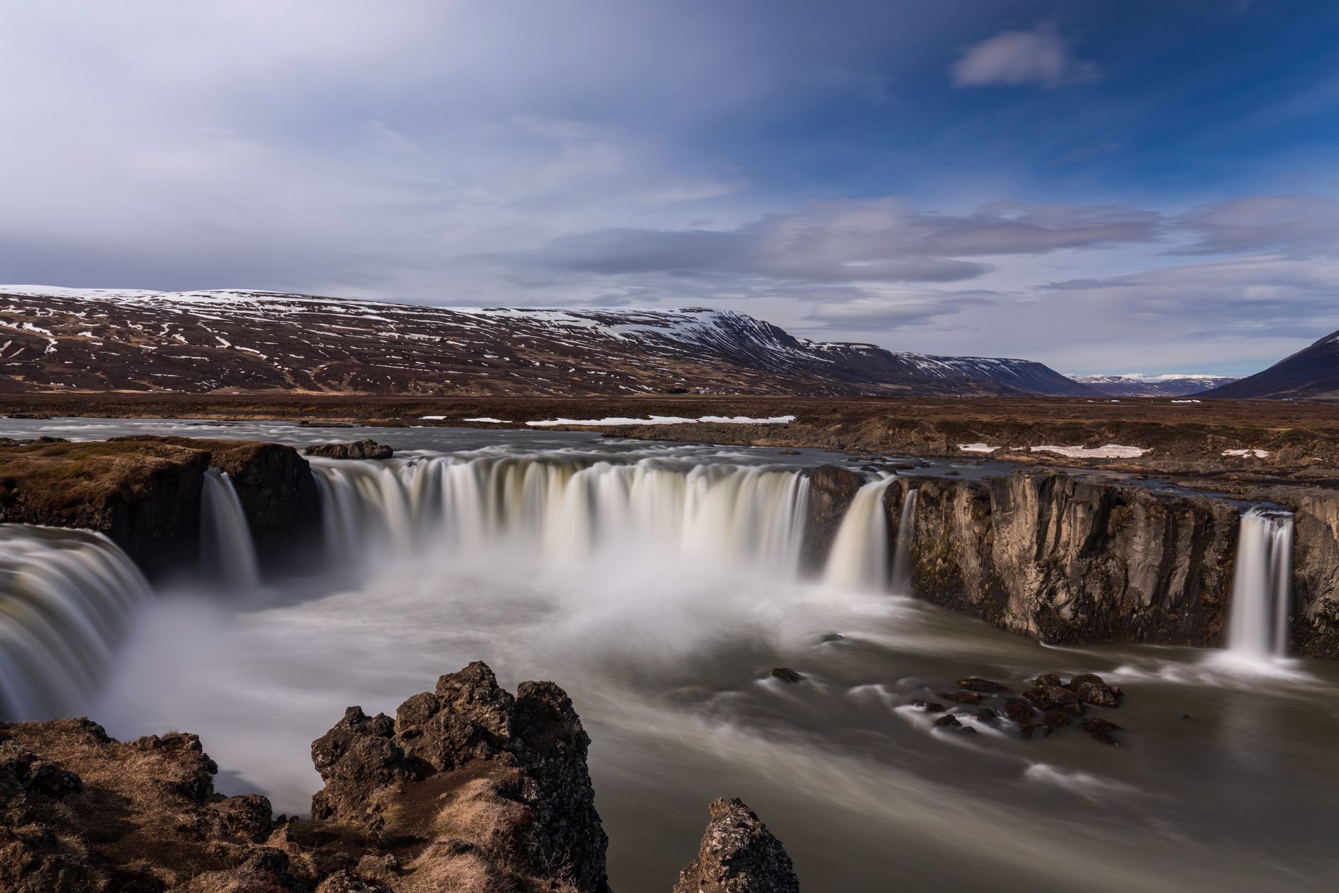 Return flights to Iceland from London starting from £63
