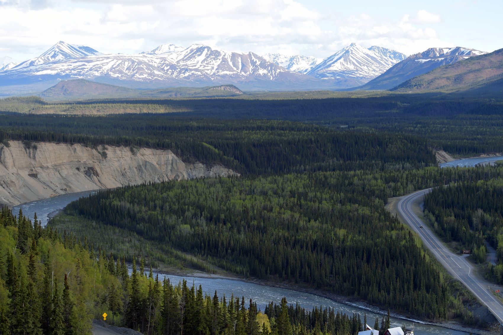 RVing the North: Tips for Driving the Alaska Highway Without Breakdowns
