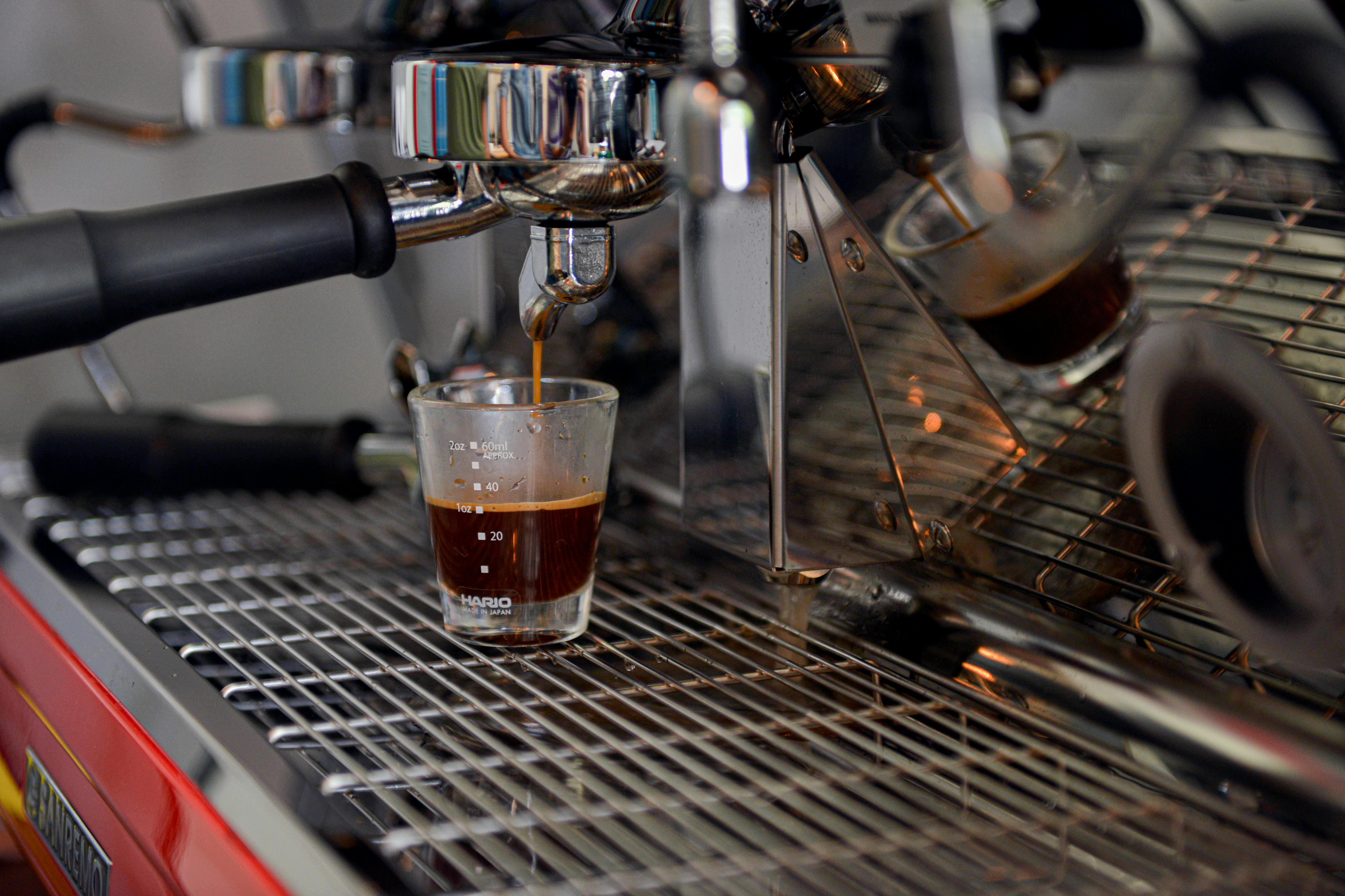 Uji Buta Barista pada Mesin Kopi Hasilnya Mengejutkan