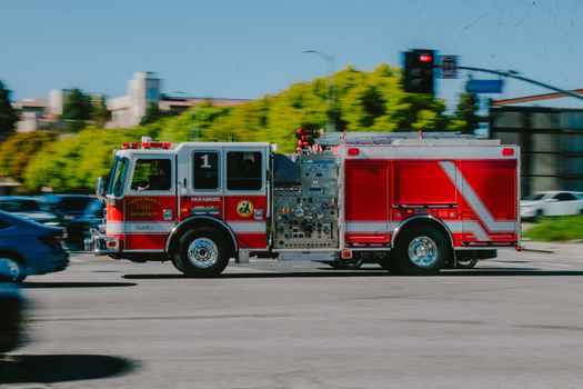 Ottawa Firefighters Douse Car Fire at Baseline and Fisher in Under Four Minutes