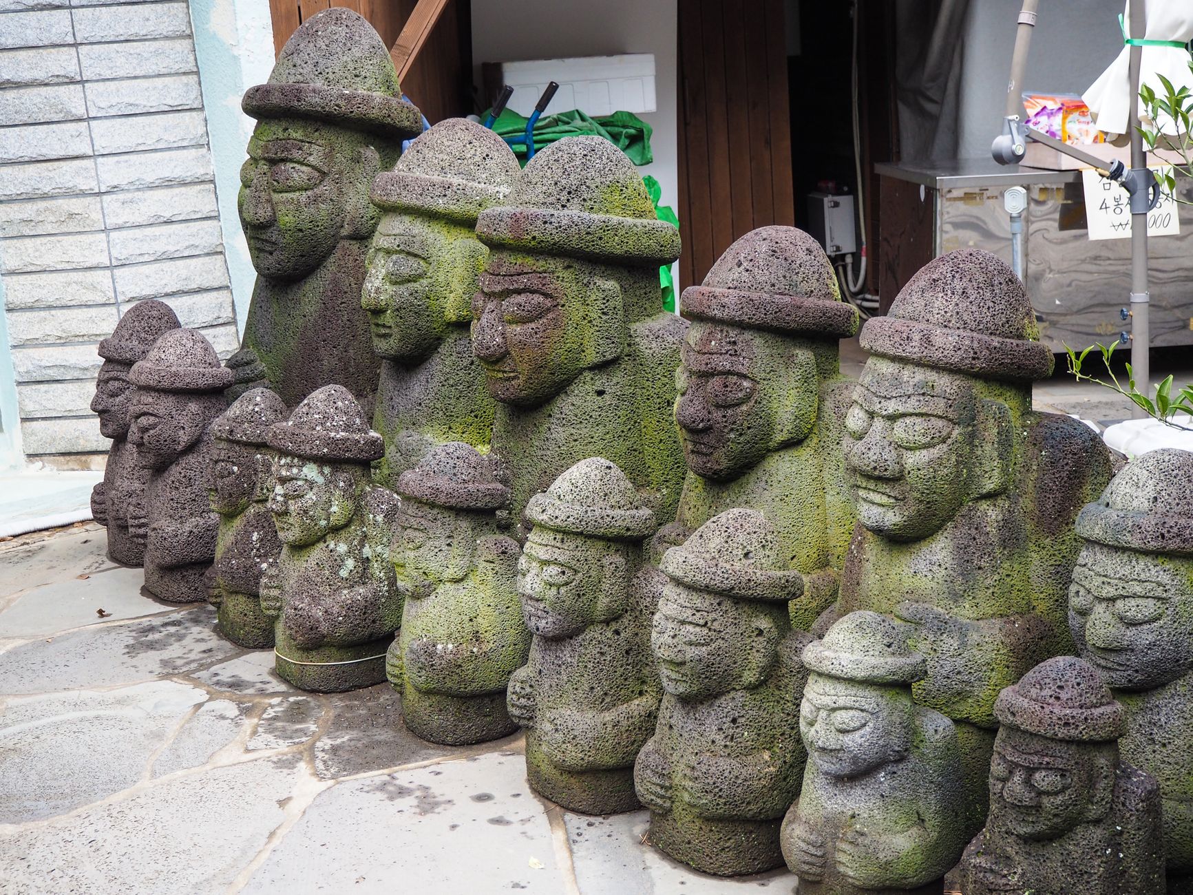 jeju stone dol hareubang statue wind