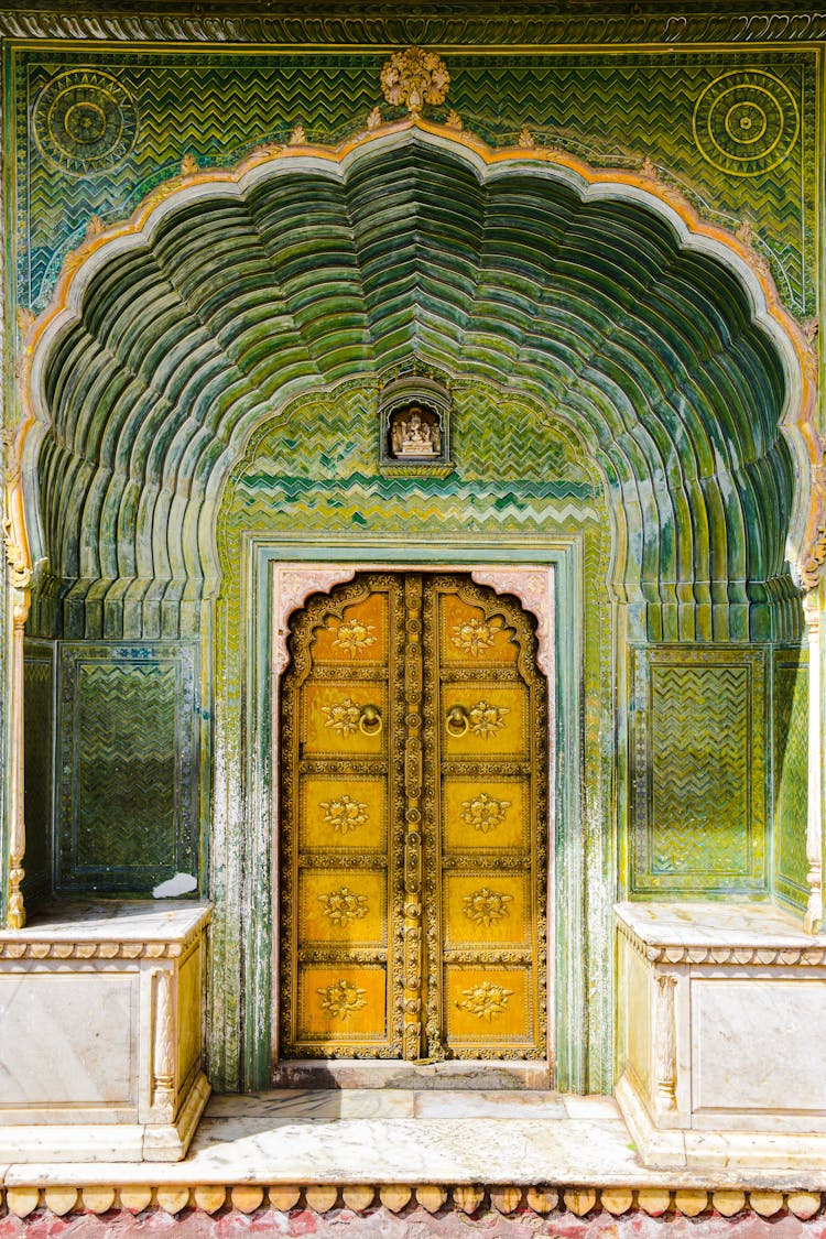 Entrance To The City Palace, Jaipur, India 