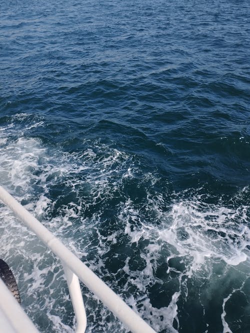 Δωρεάν στοκ φωτογραφιών με αφρός, βάρκα, θάλασσα