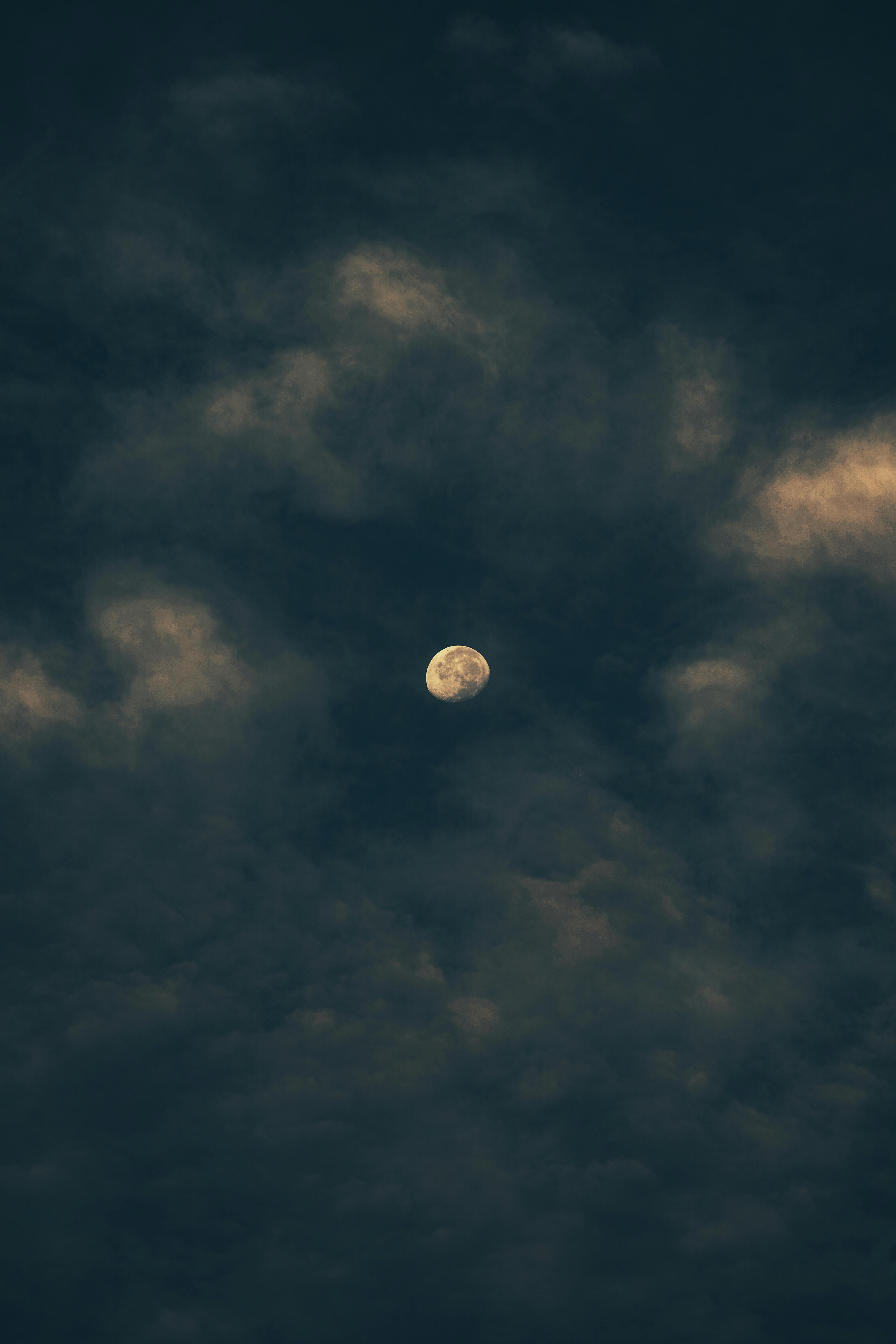night sky moon clouds