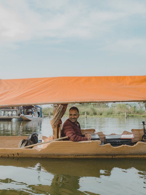 Foto profissional grátis de água, barco, canoa