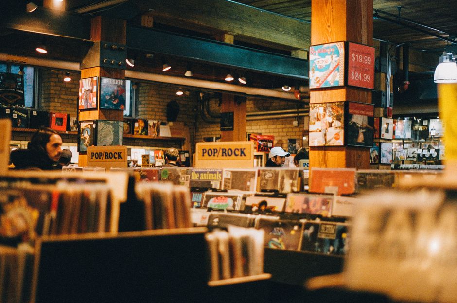 kpop album pop up store