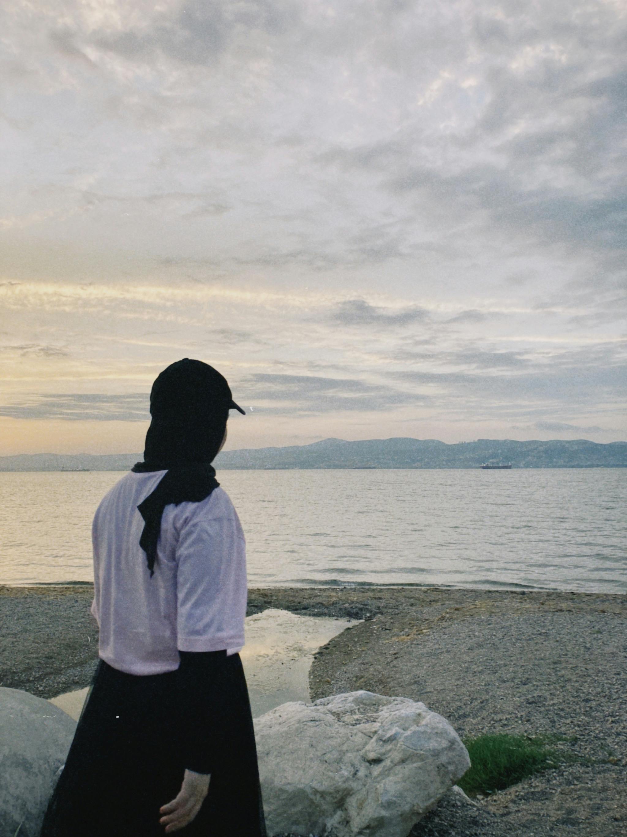 The Soothing Serenity of Thursday Mornings: A Professional Viewpoint