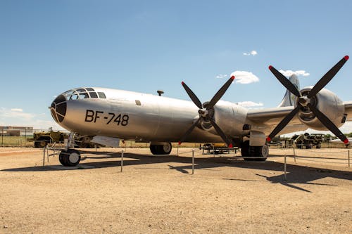Kostnadsfria Kostnadsfri bild av andra världskriget, B-29 Superfortress, flygplan Stock foto