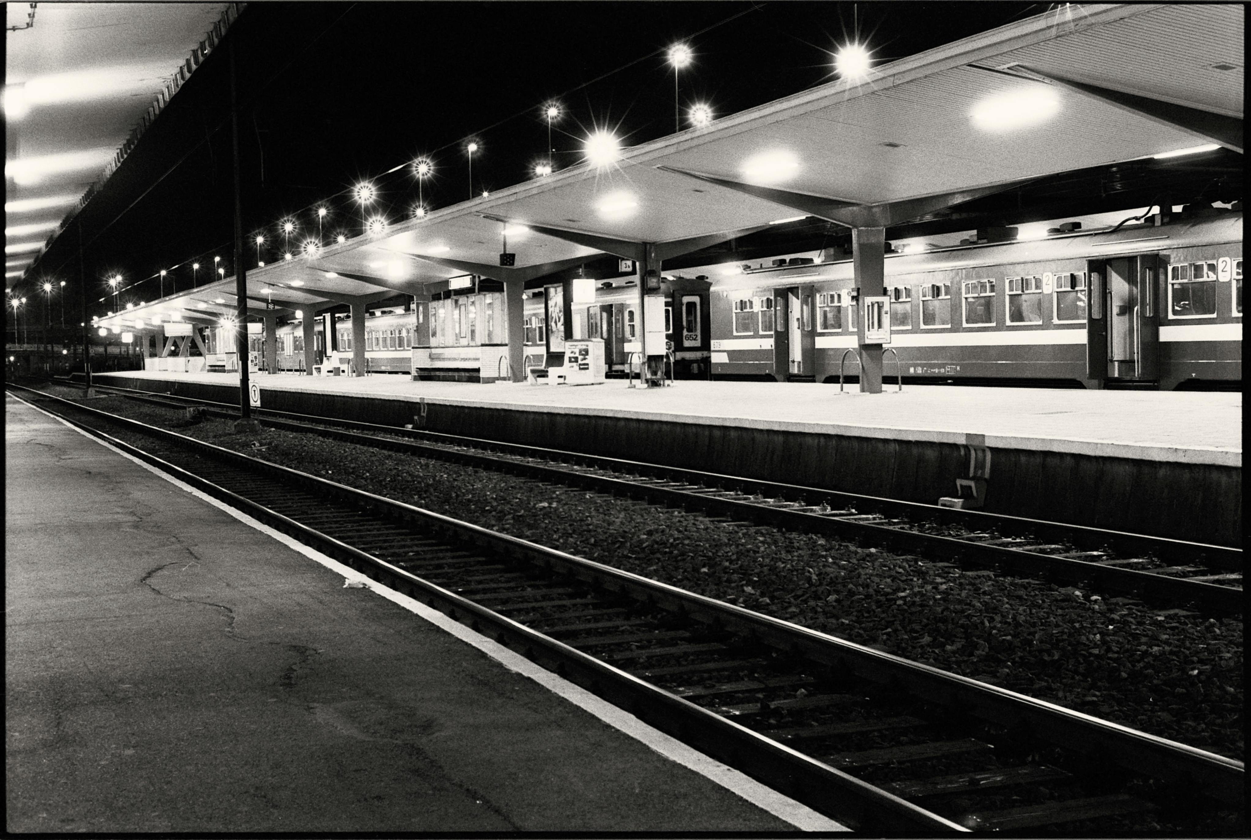 fitment architecture MMY platform — Photo by Emmanuel Codden on Pexels