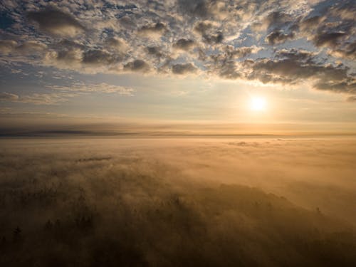 Imagine de stoc gratuită din acoperit de nori, apus, ceață