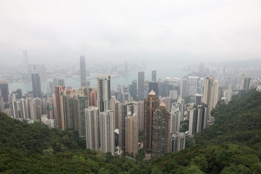 Victoria Peak at dawn with a photographer — Hong Kong