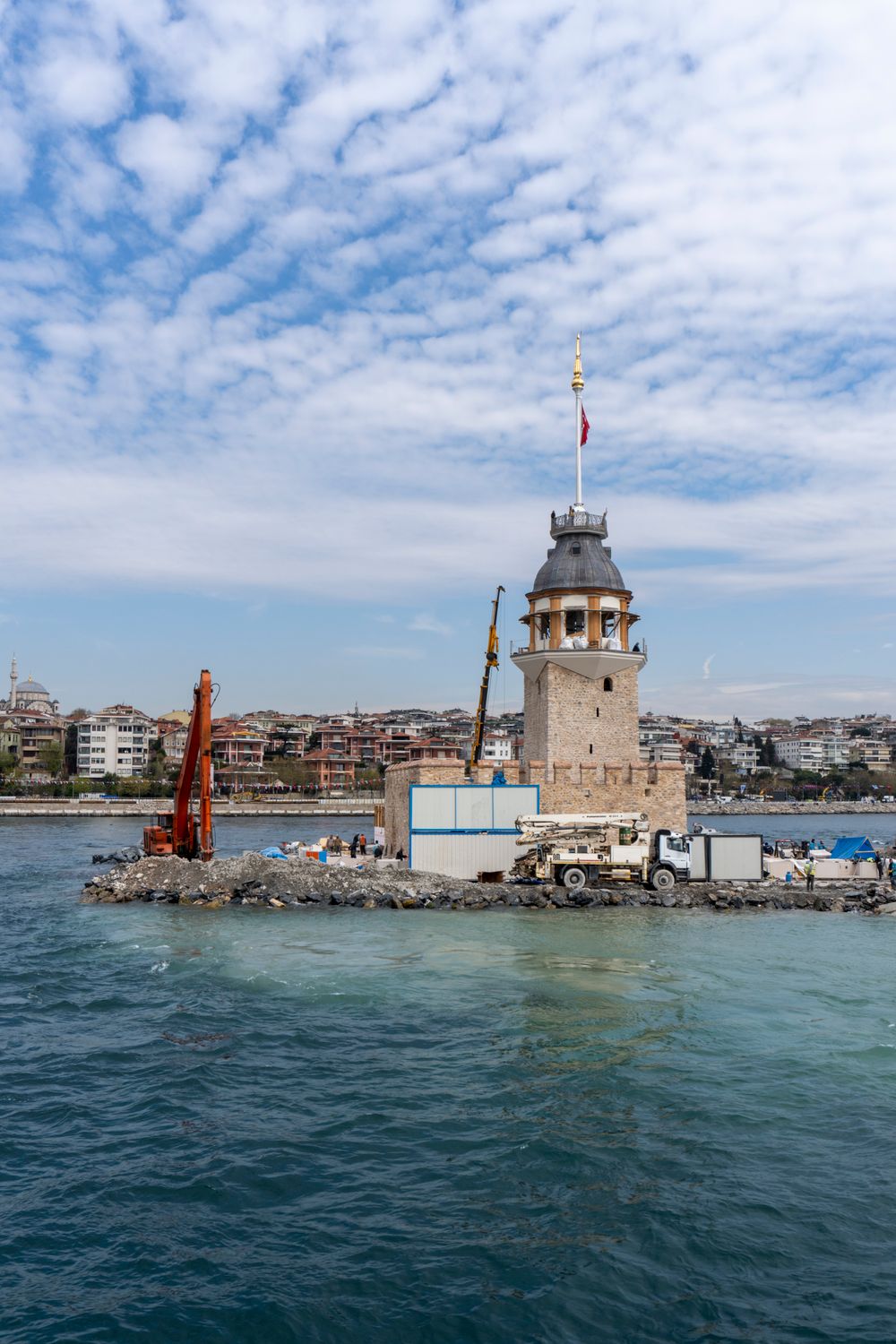 Kiz Kulesi During Renovation Free Stock Photo kiz-kulesi-during-renovation-free-stock-photo