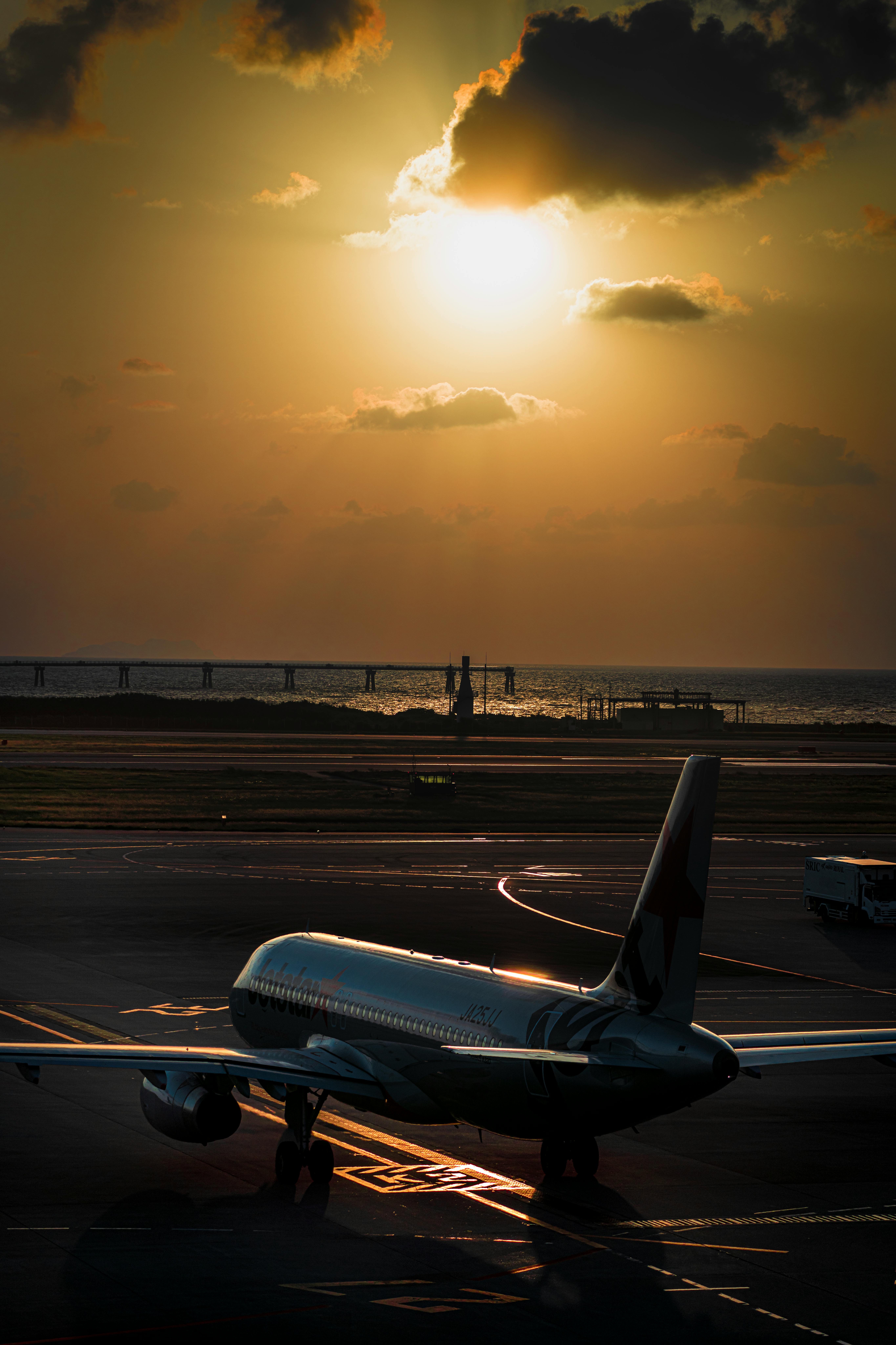 airplanes in the sunset