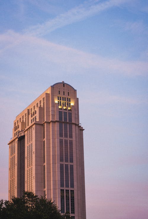 Fotobanka s bezplatnými fotkami na tému administratívna budova, dvorec, Florida