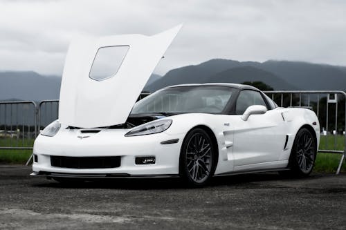 White Chevrolet Corvette