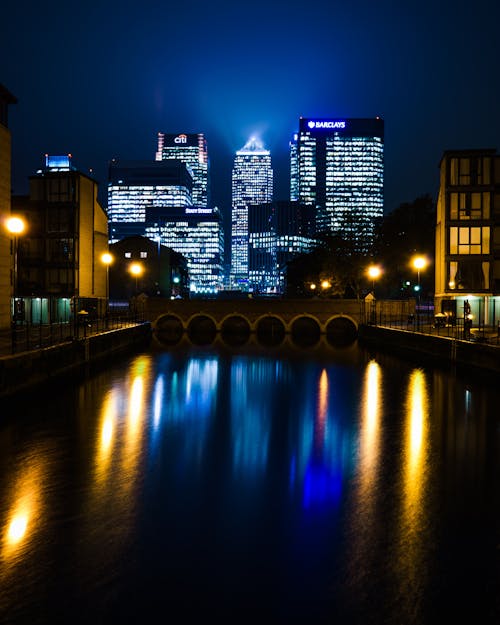 Δωρεάν στοκ φωτογραφιών με canary wharf, αντανακλάσεις, αντανακλάσεις φωτός