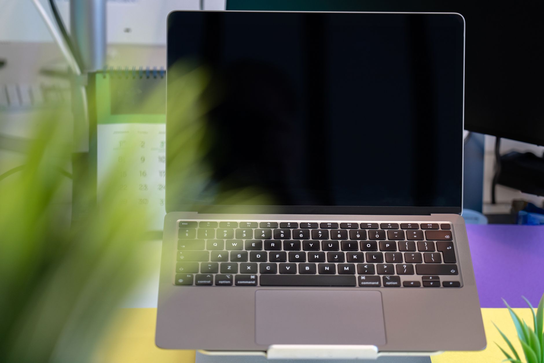 Patch Tuesday marzo 2026: i 5 bug Windows più pericolosi 1 windows security update laptop screen