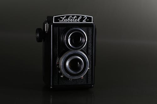 Siyah Lubitel 2 Kamera