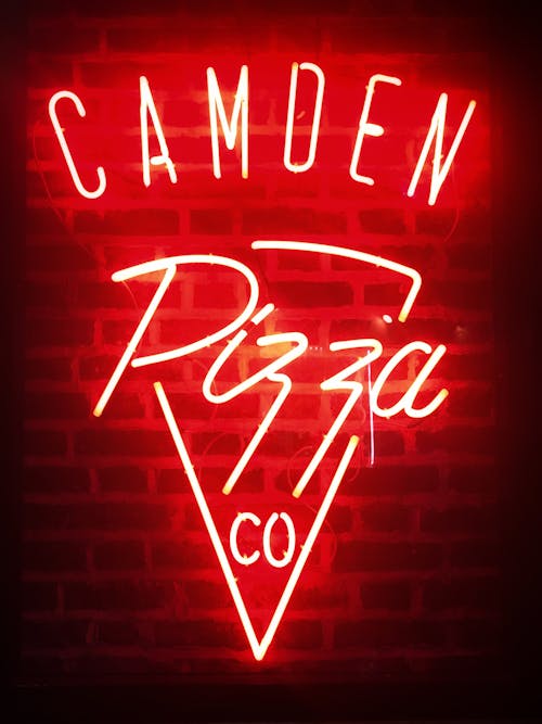 Gratis Señalización De Luz De Neón Red Camoen Pizza Foto de stock