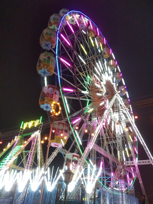 Foto stok gratis lampu kota, roda besar, sirkus