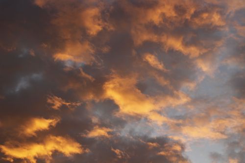Free Captivating image of a dramatic sunset sky in Guaratuba, highlighting vibrant cloud formations. Stock Photo