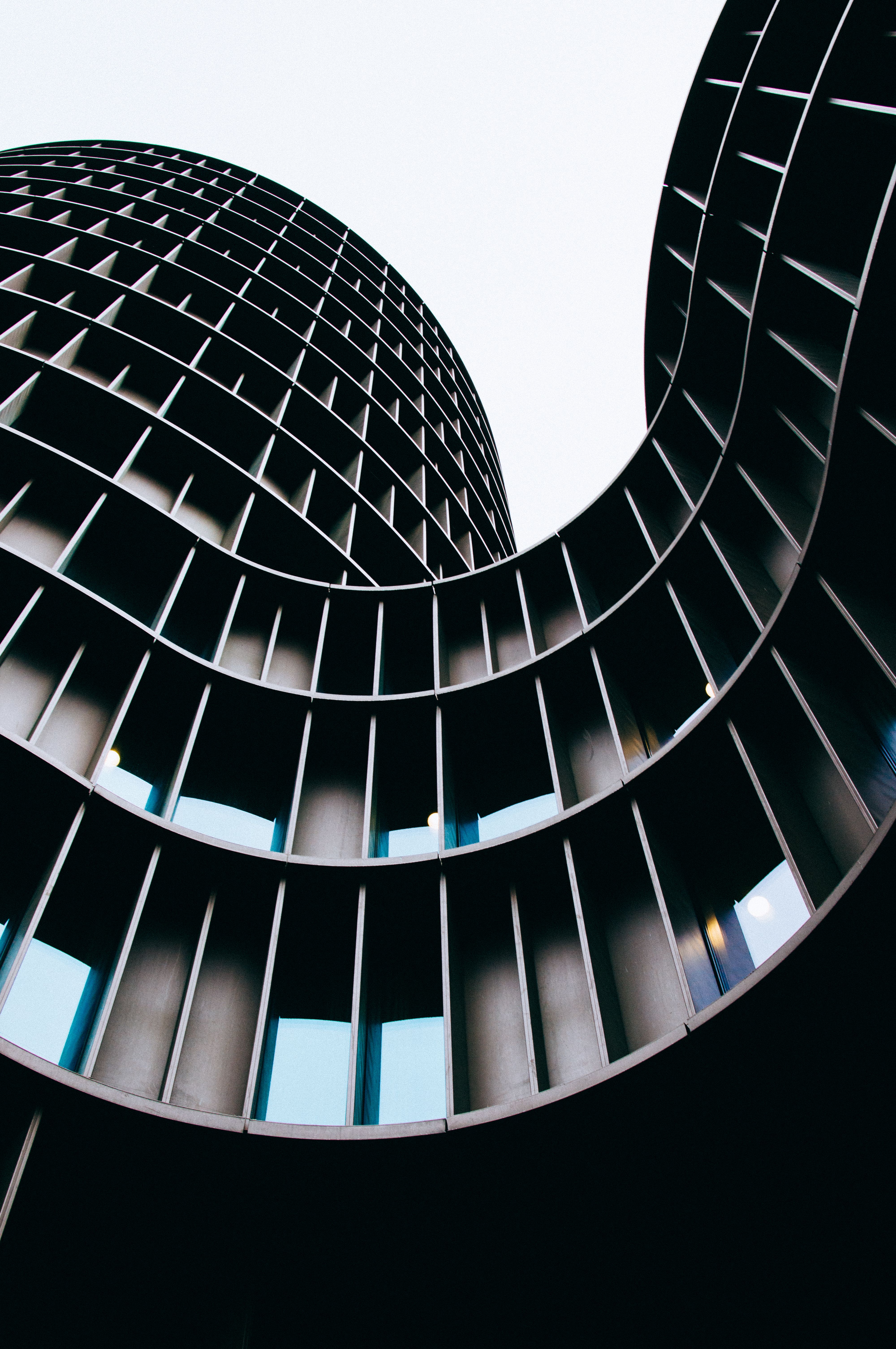Low Angle Shot of a Modern Skyscraper · Free Stock Photo
