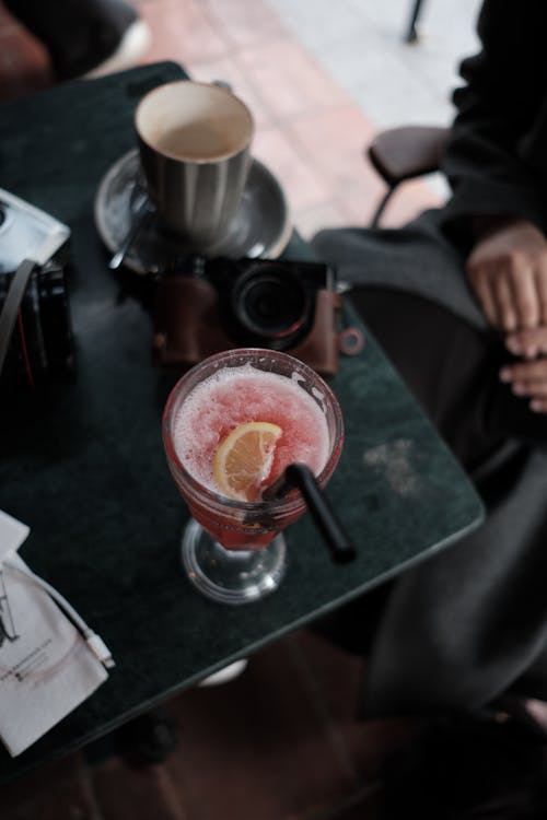 bar, dikey atış, içki içeren Ücretsiz stok fotoğraf