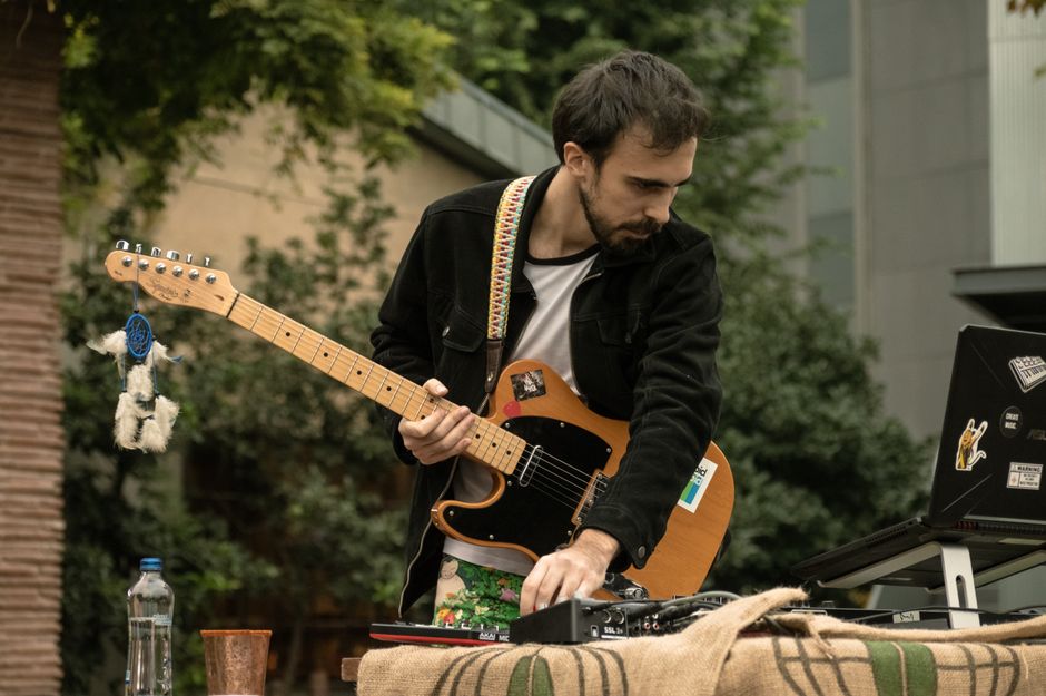 Muzică Live și Talente Noi: Weekend Artistic pe Calea Victoriei la Străzi Deschise – București